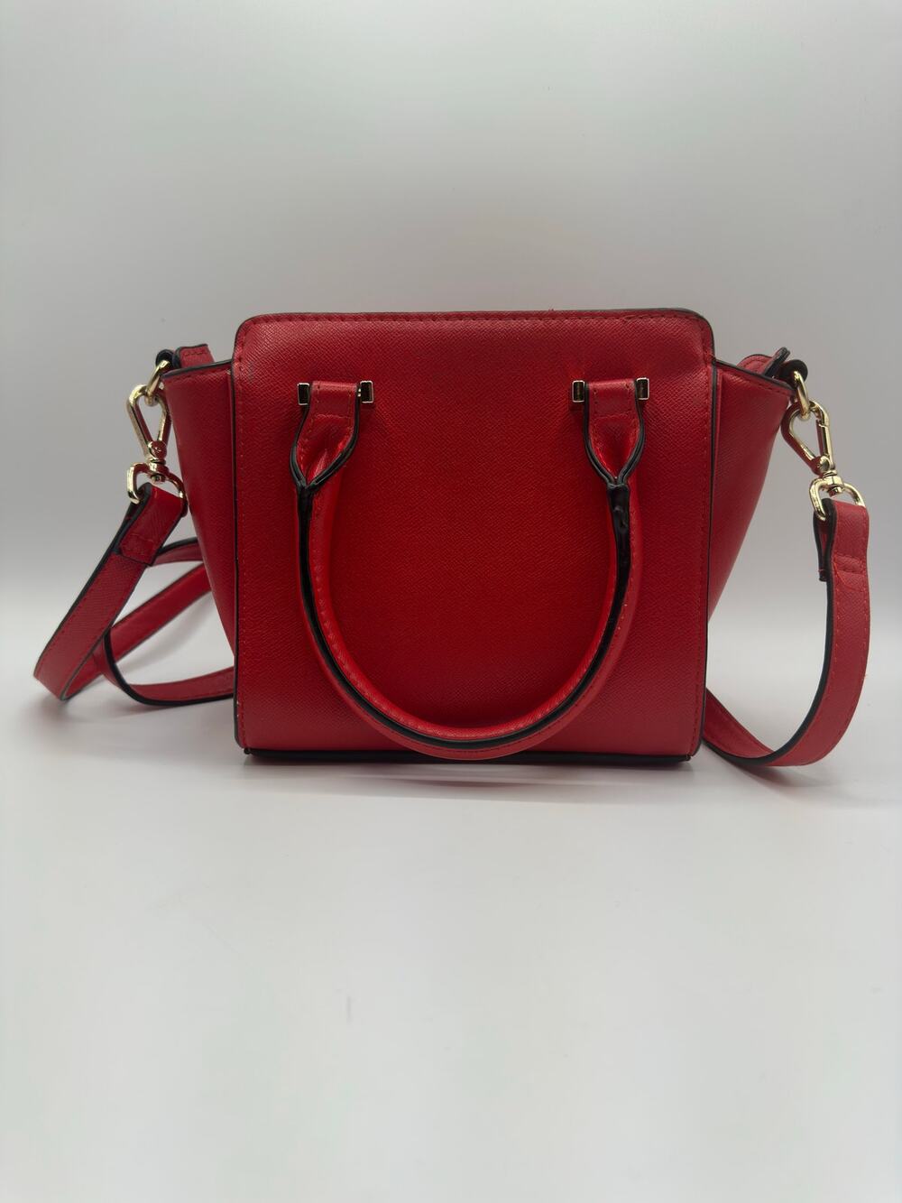 ✨ Carpisa Red Structured Top-Handle Crossbody Satchel Bag (9”x6.5”) ✨